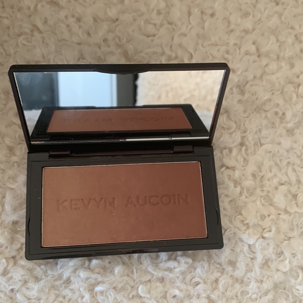 Kevin Aucoin Dusk medium Bronzer - Picture 4 of 7